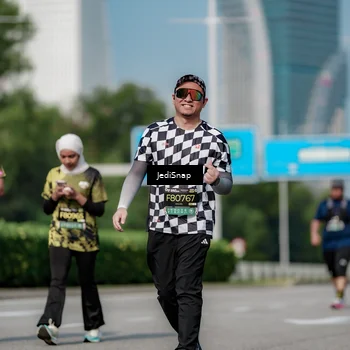 Runner Photo 6883947