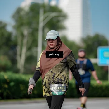 Runner Photo 6883981