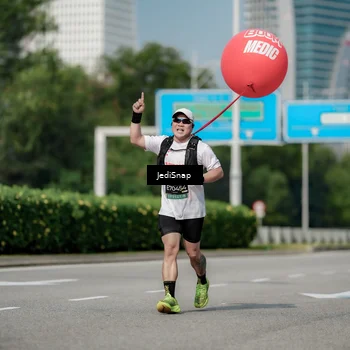 Runner Photo 6884007