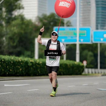 Runner Photo 6884010