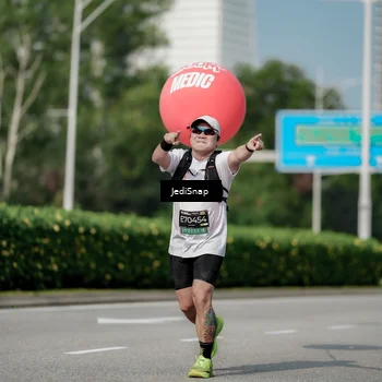 Runner Photo 6884028
