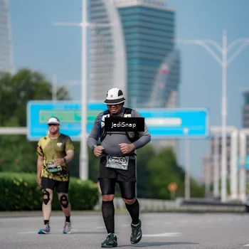 Runner Photo 6884041