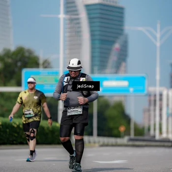 Runner Photo 6884052