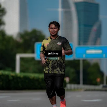 Runner Photo 6884332