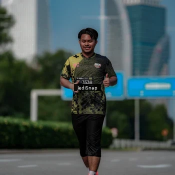 Runner Photo 6884333