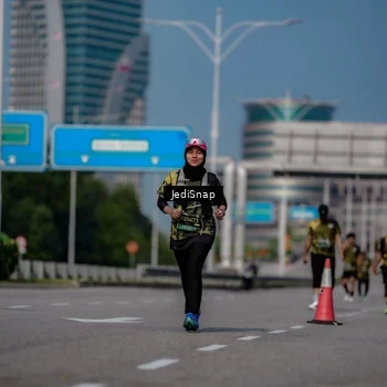 Runner Photo 6884337