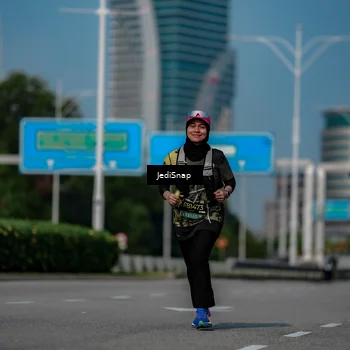 Runner Photo 6884377