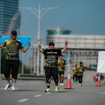 Runner Photo 6884395