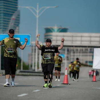 Runner Photo 6884408