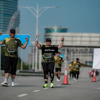 Runner Photo 6884417