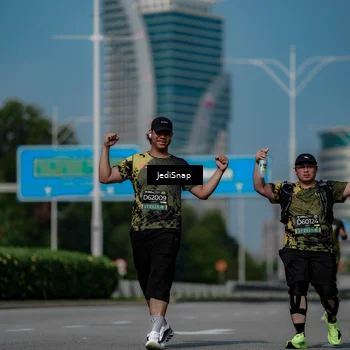 Runner Photo 6884430