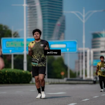 Runner Photo 6884452