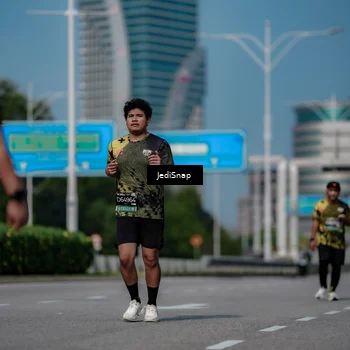 Runner Photo 6884453