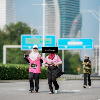 Runner Photo 6884513