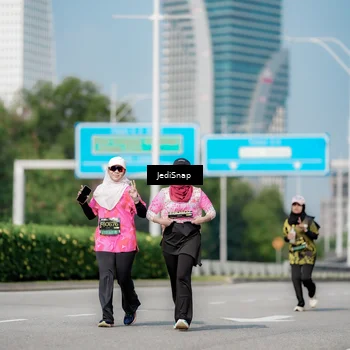 Runner Photo 6884515
