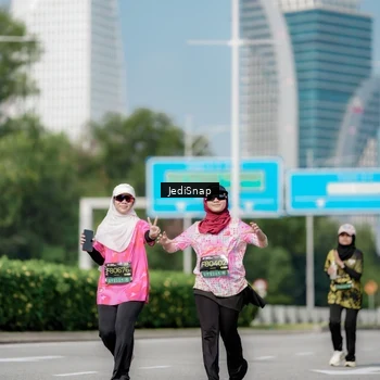 Runner Photo 6884535