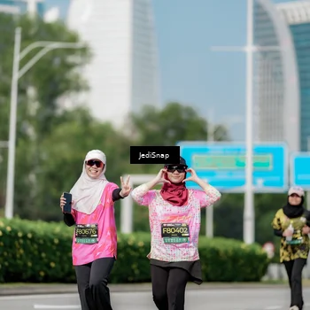 Runner Photo 6884554