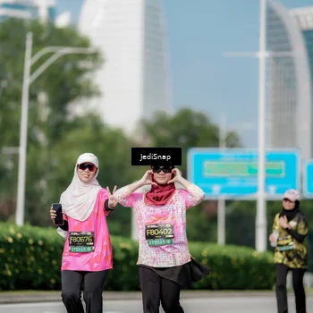 Runner Photo 6884572