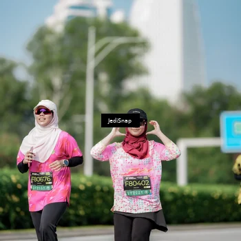 Runner Photo 6884576