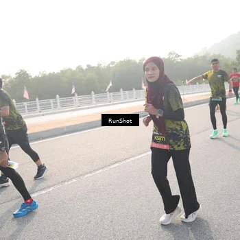 Runner Photo 6884581