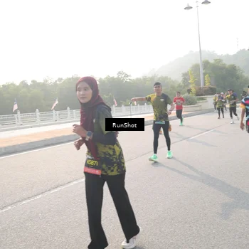 Runner Photo 6884590