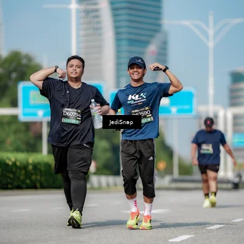 Runner Photo 6884644