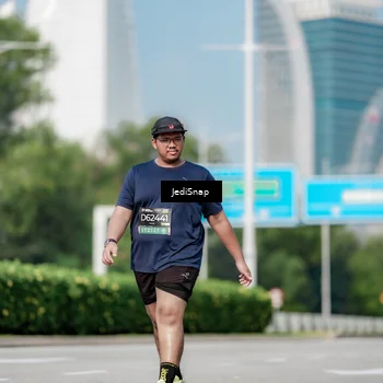 Runner Photo 6884667