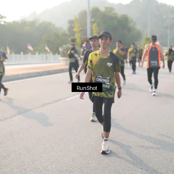 Runner Photo 6884669