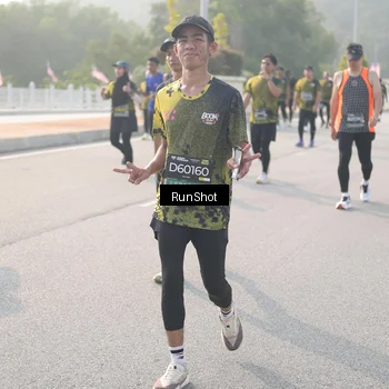 Runner Photo 6884688