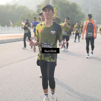 Runner Photo 6884695