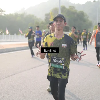 Runner Photo 6884700