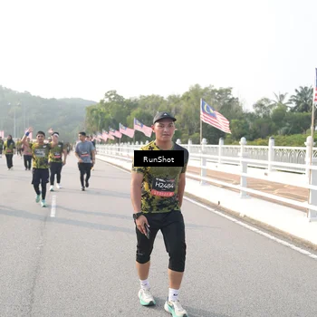 Runner Photo 6884715