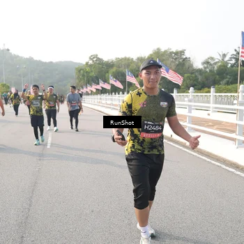 Runner Photo 6884720