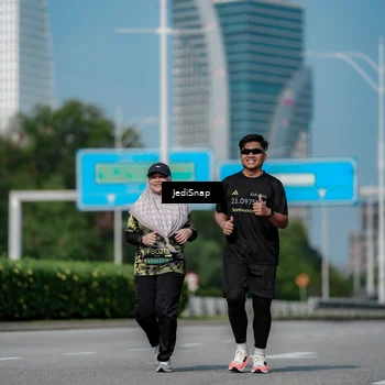 Runner Photo 6884765