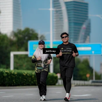 Runner Photo 6884772