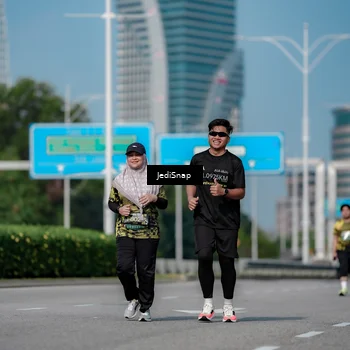 Runner Photo 6884785