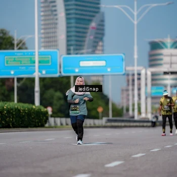 Runner Photo 6884795