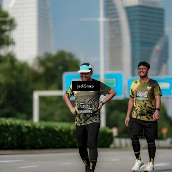 Runner Photo 6884832