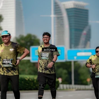 Runner Photo 6884863