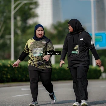 Runner Photo 6884890