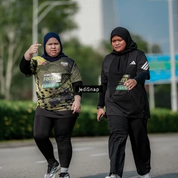 Runner Photo 6884894
