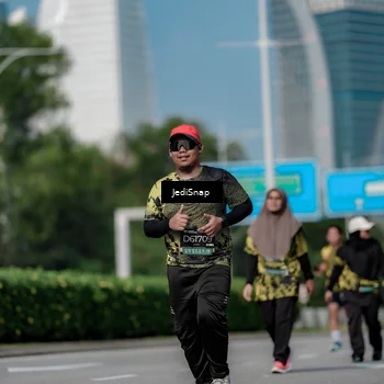 Runner Photo 6885055