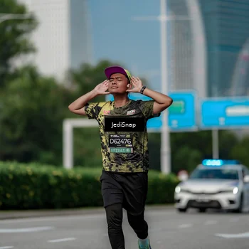Runner Photo 6885182