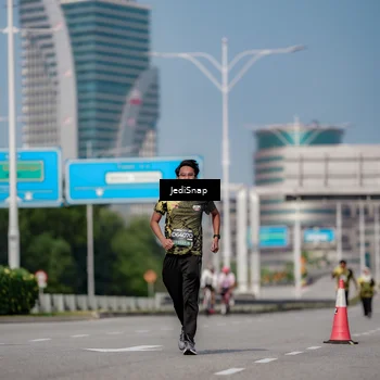 Runner Photo 6885203