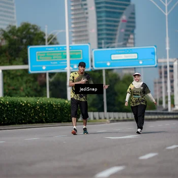 Runner Photo 6885222