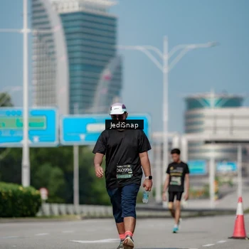 Runner Photo 6885274