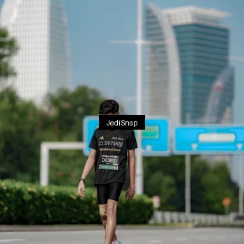 Runner Photo 6885290