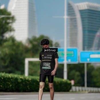 Runner Photo 6885312