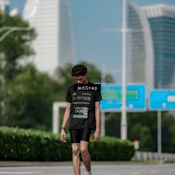 Runner Photo 6885319