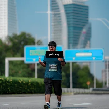 Runner Photo 6885349